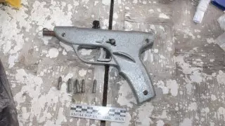 Краденую "ювелирку", оружие и наркотики нашли у жителя Кызылординской области