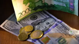 Сколько стоят доллар, евро и рубль в обменниках Казахстана