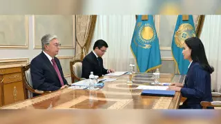 Токаев поручил финансово оздоровить "Казпочту"