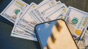 Названы официальные курсы доллара, рубля и евро на 3 октября