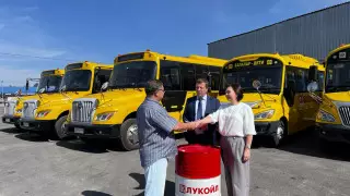 Завод смазочных материалов "Лукойл" поддержал нацпроект "Комфортная школа"