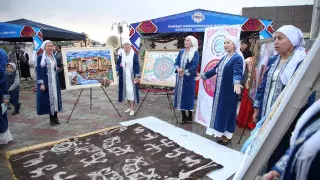 В Таразе наградили участников фестиваля "Киіз Fest"