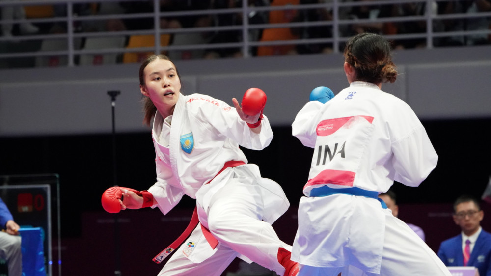 Казахстанская каратистка одолела двух чемпионок Азии и вышла в финал