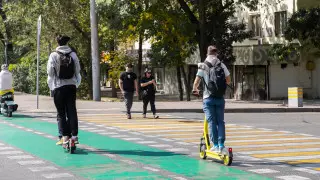 Кто виноват? Эксперт разобрал трагедию с подростком на самокате в Алматы