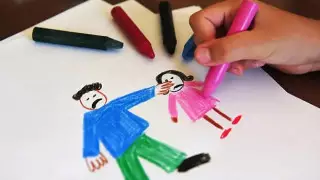 Изнасилование трехлетних близняшек: соседи и родственники рассказали подробности о семье