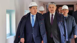 "Собственники не вкладывали деньги". Смаилов приехал на ТЭЦ Риддера