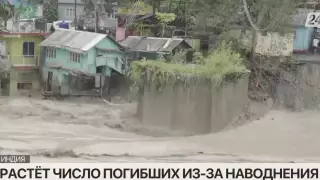 100 пропавших и 42 погибших в Индии из-за наводнения