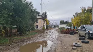 70 лет ждут асфальта на одной из улиц в Актобе