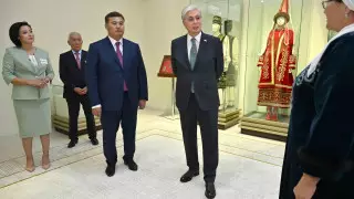 "Мы должны бороться" - Токаев о негативных тенденциях в Казахстане