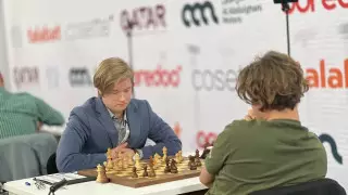 23-летний казахстанец сенсационно победил лучшего шахматиста мира