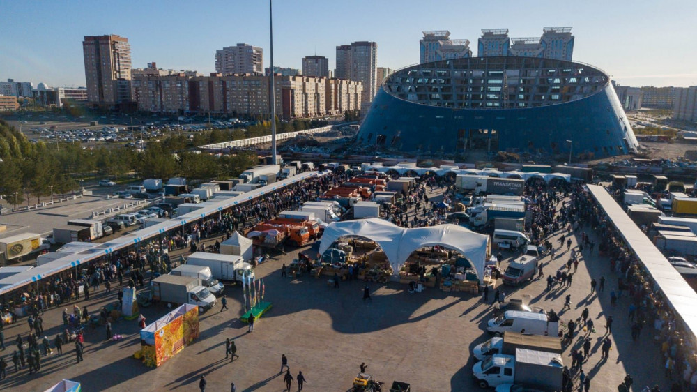 Североказахстанцы привезли свыше 700 тонн продукции на ярмарку в Астану