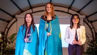 17-летняя казахстанка Балабаева стала чемпионкой мира по шахматам