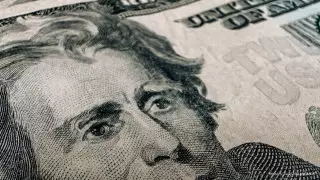 Официальные курсы доллара, евро и рубля на 17 октября