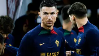 Фанат травмировал Криштиану Роналду во время матча: видео