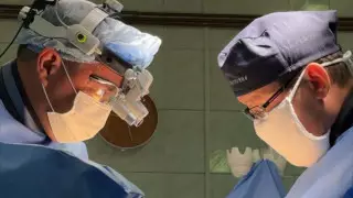 Спасение в импульсах: врачи избавили алматинку от мучительной боли в спине