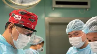 Врачи выровняли алматинцу ногу, которая была короче на 7 сантиметров