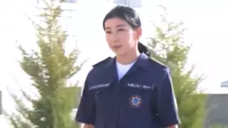 Знаменитая "девушка-паук" работает спасателем в Туркестанской области