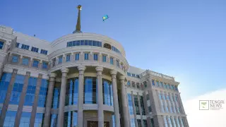 Короли, султаны и президенты поздравили казахстанцев