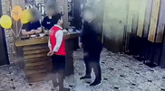 Посетитель отправил в нокаут менеджера ресторана в Актобе