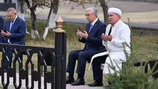 Касым-Жомарт Токаев почтил память Шокана Уалиханова в Жетысу