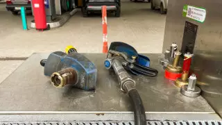 Не рекомендуем переводить авто на газ - глава Минэнерго о ситуации с топливом