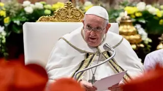 "Война - это всегда поражение": Папа римский призвал к прекращению огня в секторе Газа