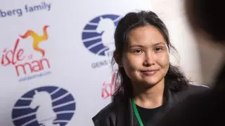 Бибисара Асаубаева обыграла чемпионку мира и вышла в лидеры турнира