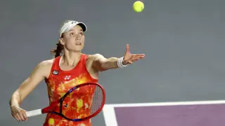 Елена Рыбакина в плей-офф "финала" WTA: остался последний шанс