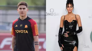 Футболист покорил модель: в сети обсуждают романтическое видео