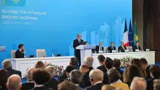 Токаев предложил Макрону открыть первый французский банк в Казахстане