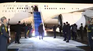 Президент Токаев лично проводил Макрона в столичном аэропорту