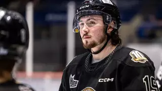 19-летний хоккеист завершил карьеру и сделал признание