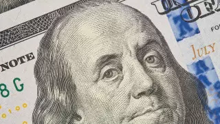 Курс доллара к тенге падает: итоги торгов 2 ноября