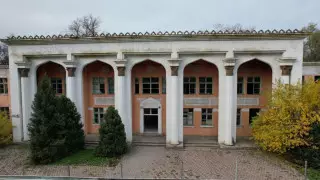 Заброшенному госпиталю в Алматы найдено применение