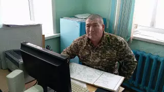 Лесник из СКО получил награду от Президента