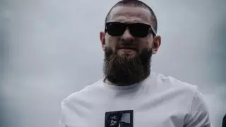 Бойцу ММА пришлось сбрить волосы, чтобы выйти на бой: подробности