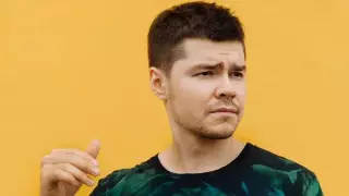 Стало известно, за что задержали блогера Аяза Шабутдинова