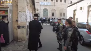 Полиция Израиля избивает евреев-хасидов, сочувствующих палестинцам