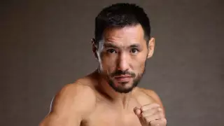 Алимханулы решил подраться с чемпионом мира, оскорбившим его публично