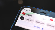 На YouTube появится "пояснительная бригада" на базе ИИ