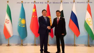 Возврат незаконно выведенных активов обсудил генпрокурор Казахстана на встрече в Китае