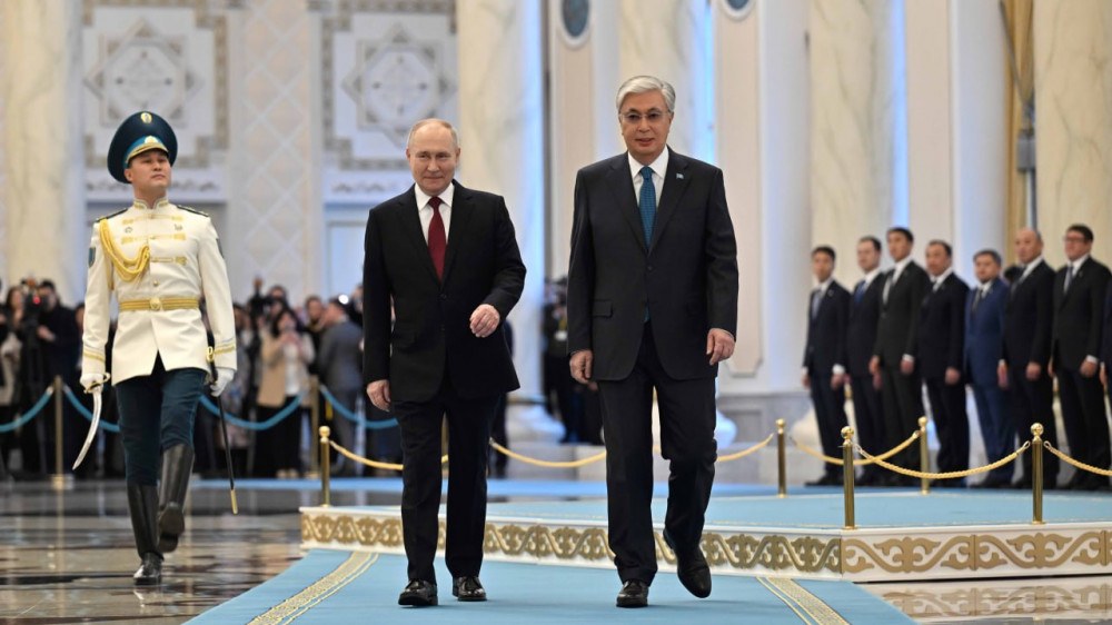 Чем выгодно Казахстану сотрудничество с Россией: мнения политологов