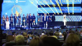 Особое уважение к человеку труда – стартовал айтыс при поддержке AMANAT