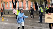"Крутая апашка". 86-летняя пенсионерка финишировала на забеге в Алматы