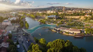 Казахстанка полетела в Грузию и удивилась ценам