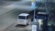 Астанчанина арестовали за разбитое стекло автобуса