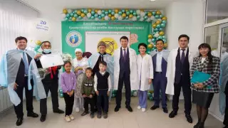 В Туркестанской области чествовали 20-миллионного жителя страны