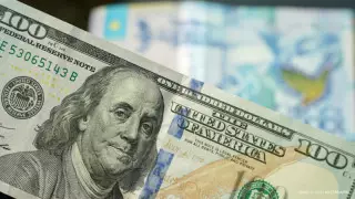 Сколько стоят доллар, евро и рубль в обменниках