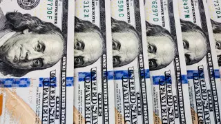 Курс доллара снижается: итоги торгов 20 ноября