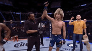 Шавкат Рахмонов вырвал победу у чемпиона Bellator: видео